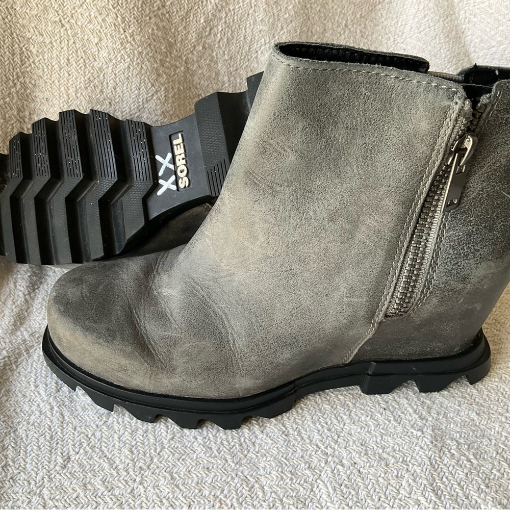 Sorel Charcoal Ankle Boots with Side Zipper
